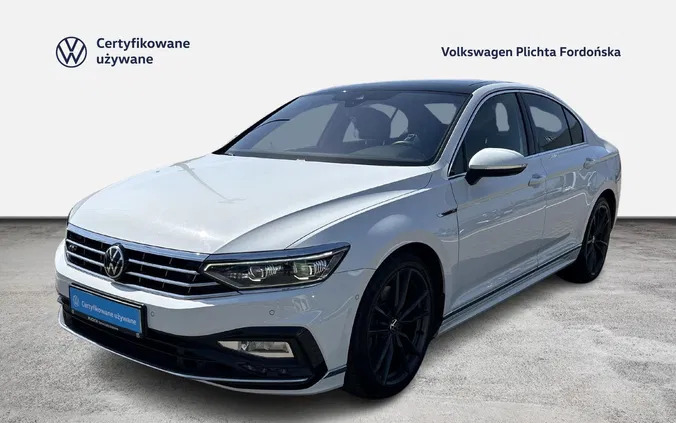 volkswagen Volkswagen Passat cena 129900 przebieg: 126226, rok produkcji 2021 z Krzeszowice